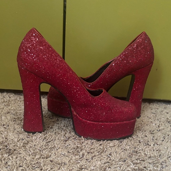 Vintage Hot Topic Red Glitter Platform Heels size 7 - Picture 1 of 8